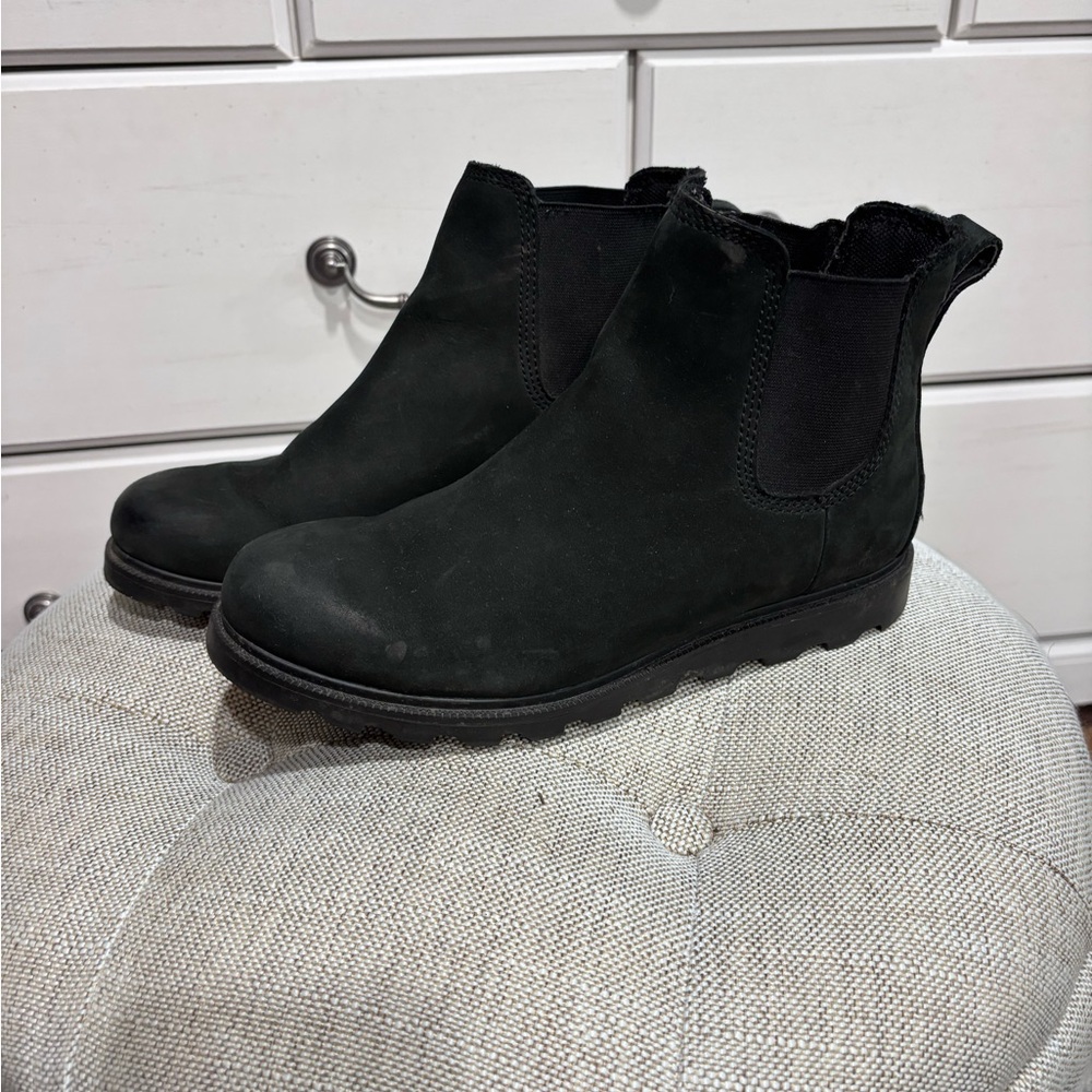 ❄️ SOREL Black Waterproof Chelsea Boots – Women’s Size 8 (Like New)